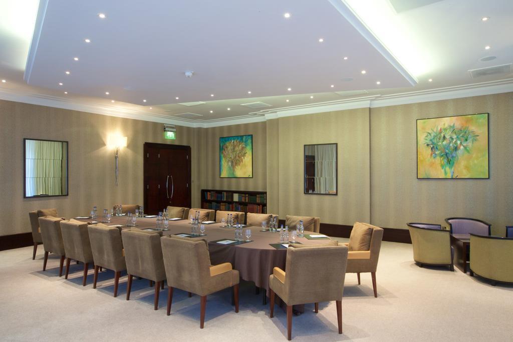 The Chester Grosvenor Hotel Eksteriør billede The boardroom at the London Business School