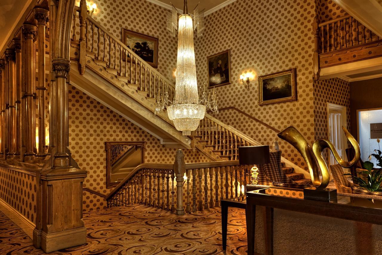 The Chester Grosvenor Hotel Eksteriør billede The staircase